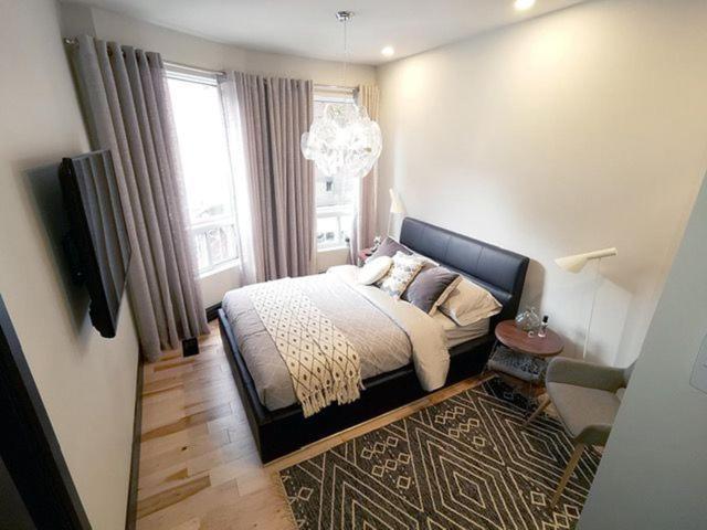 Private Room & Private Bathroom In Le Plateau Montreal Bagian luar foto