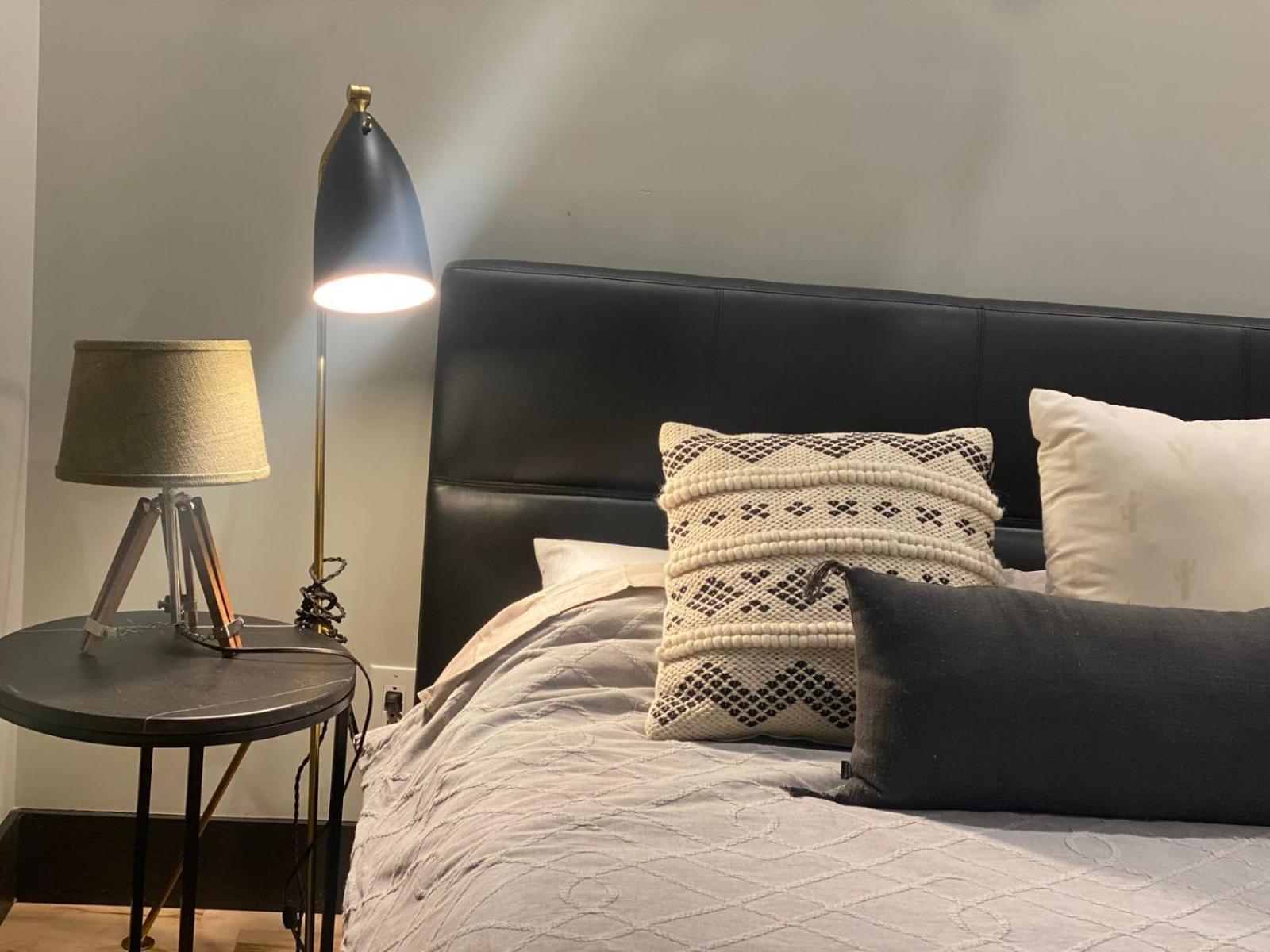Private Room & Private Bathroom In Le Plateau Montreal Bagian luar foto