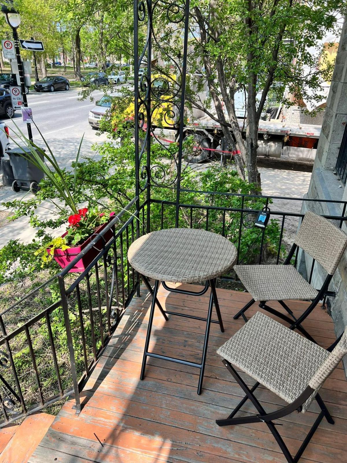 Private Room & Private Bathroom In Le Plateau Montreal Bagian luar foto
